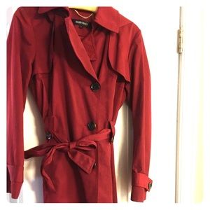 Ellen Tracy trench raincoat, great condition